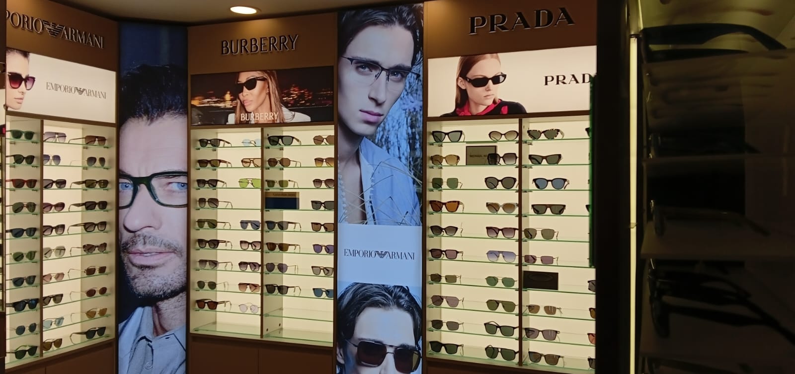 AnnaNagar Showroom